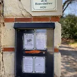 Chateau De La Boussiniere Bed & Breakfast