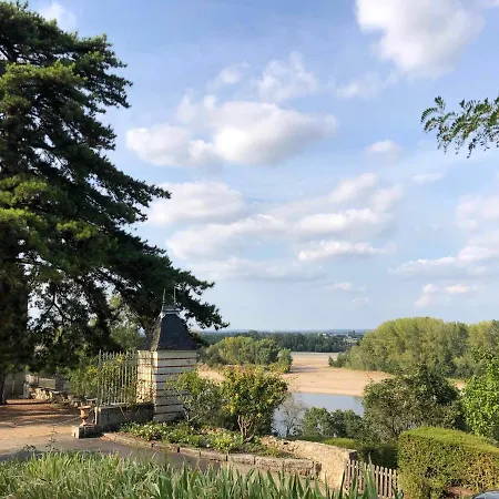 Chateau De La Boussiniere ベッド・アンド・ブレックファスト 3*