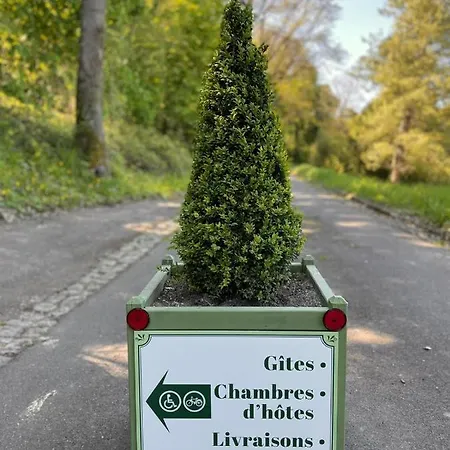 ベッド・アンド・ブレックファスト Chateau De La Boussiniere Gennes-Val-de-Loire