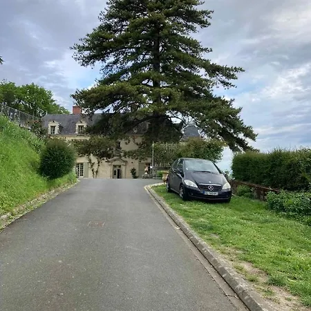 Chateau De La Boussiniere Oda ve Kahvaltı 3*