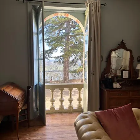 ベッド・アンド・ブレックファスト Chateau De La Boussiniere Gennes-Val-de-Loire