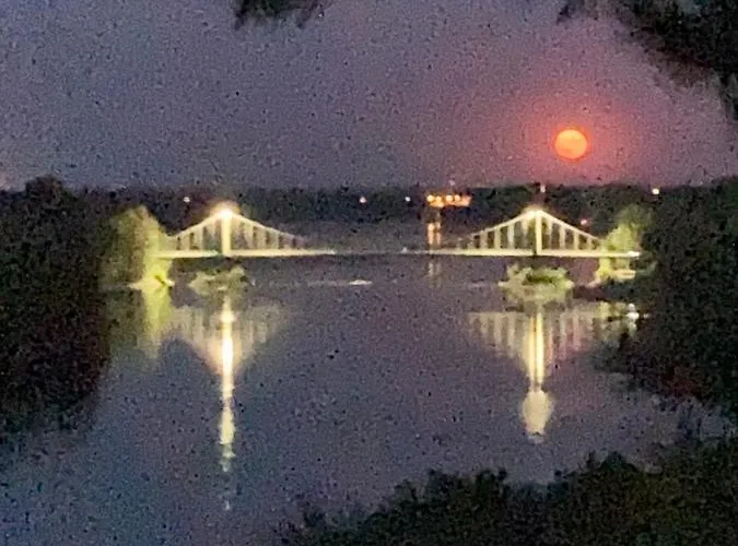 Chateau De La Boussiniere Oda ve Kahvaltı 3*