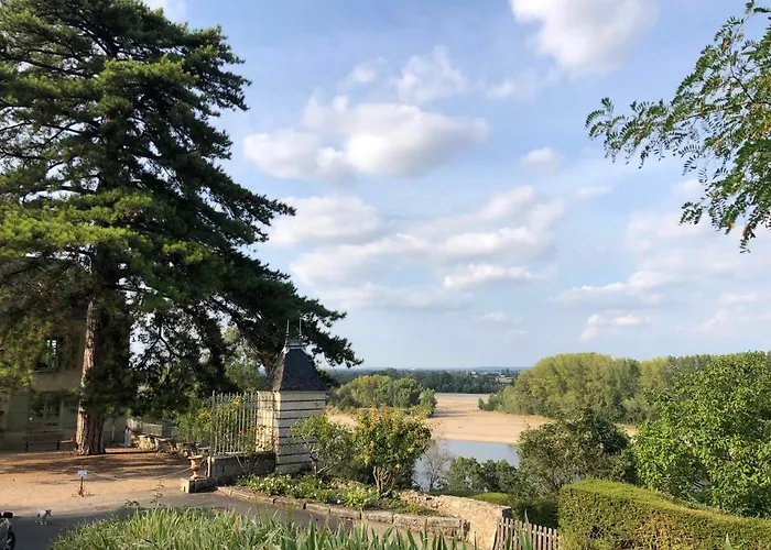 Chateau De La Boussiniere Oda ve Kahvaltı 3*